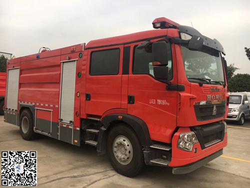 國五重汽T5G泡沫消防車(8噸)