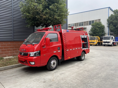 國六小型1噸小型水罐消防車公告發布，歡迎選購！