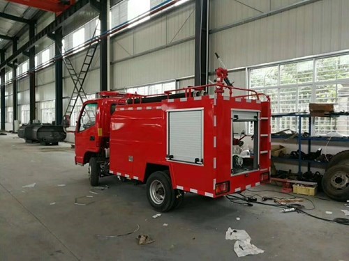 國五凱馬小型消防灑水車（消防泵）